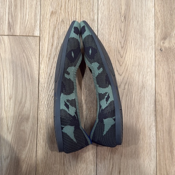 Rothy’s - Picture 4 of 7